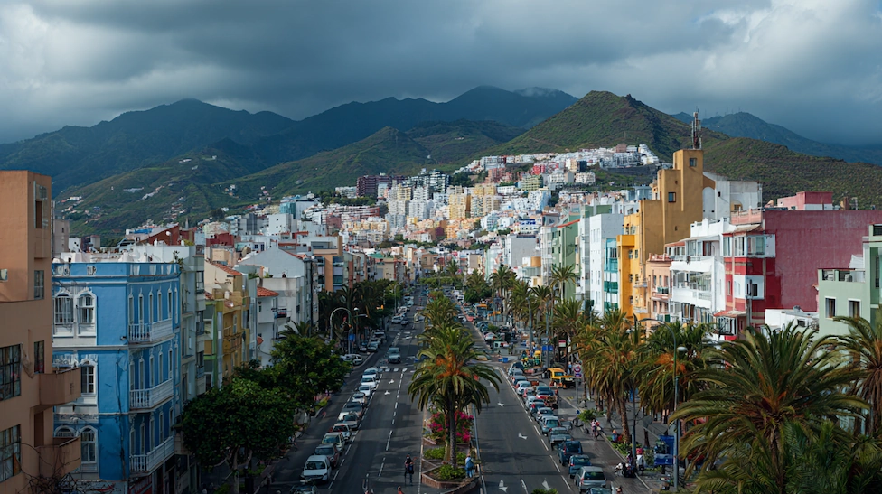 Alquiler de coches, motos y bicicletas